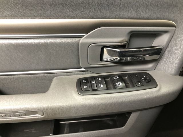 2020 RAM 1500 Classic Warlock Crew Cab 4x4 5'7" Box