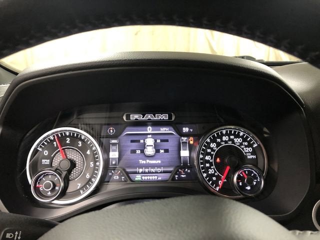 2022 RAM 1500 Big Horn Crew Cab 4x4 5'7" Box