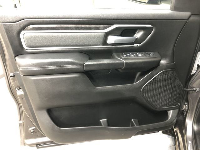 2022 RAM 1500 Big Horn Crew Cab 4x4 5'7" Box