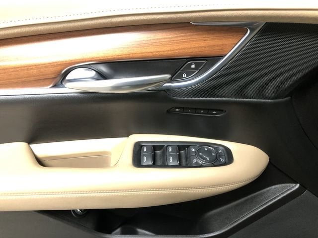 2018 Cadillac XT5 Platinum AWD