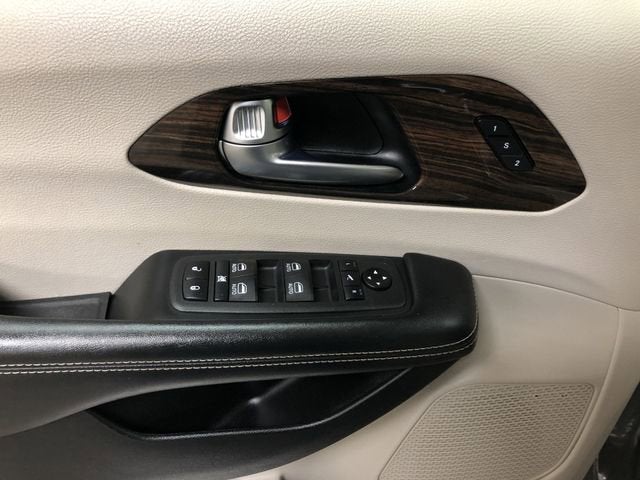 2021 Chrysler Pacifica Limited AWD