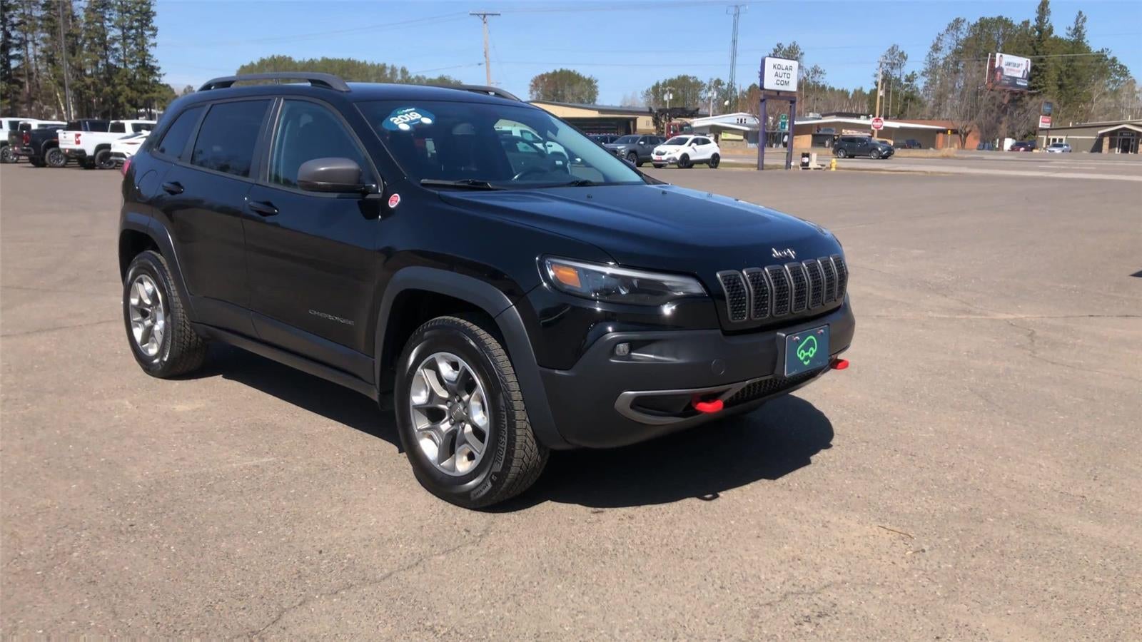 Used 2019 Jeep Cherokee Trailhawk with VIN 1C4PJMBX8KD483603 for sale in Hermantown, Minnesota