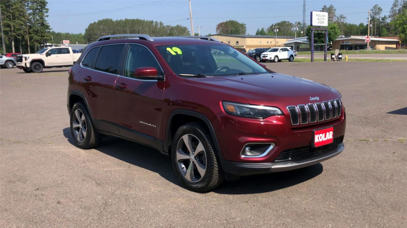 Used 2019 Jeep Cherokee Limited with VIN 1C4PJMDN4KD236235 for sale in Hermantown, Minnesota