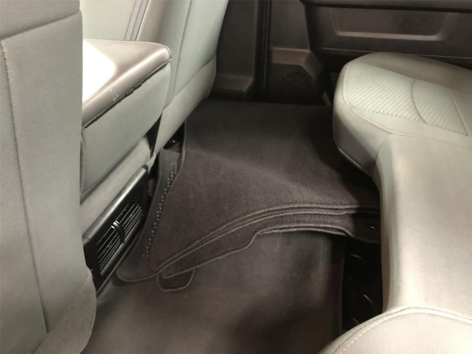 2017 RAM 1500 Tradesman Crew Cab 4x4 6'4" Box