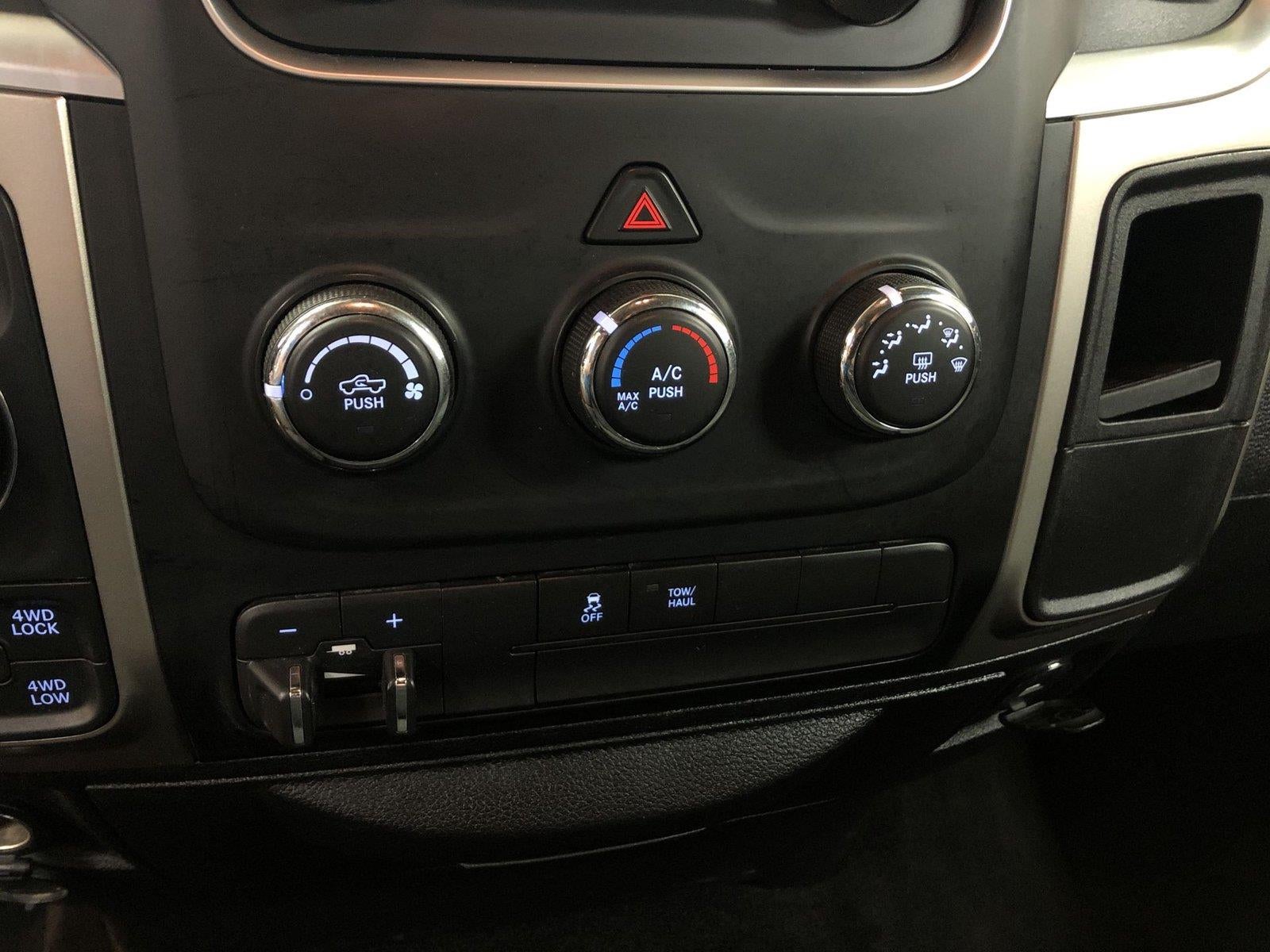 2015 RAM 1500 SLT
