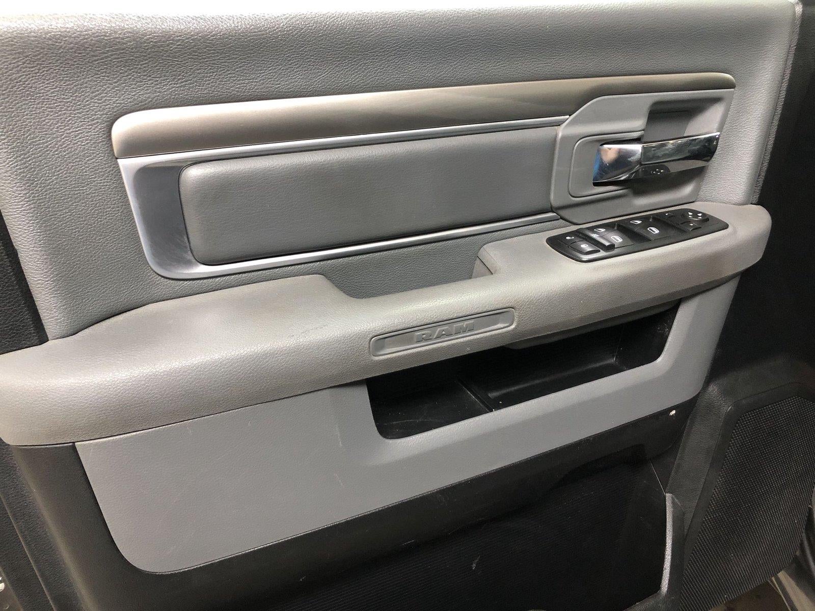 2015 RAM 1500 SLT
