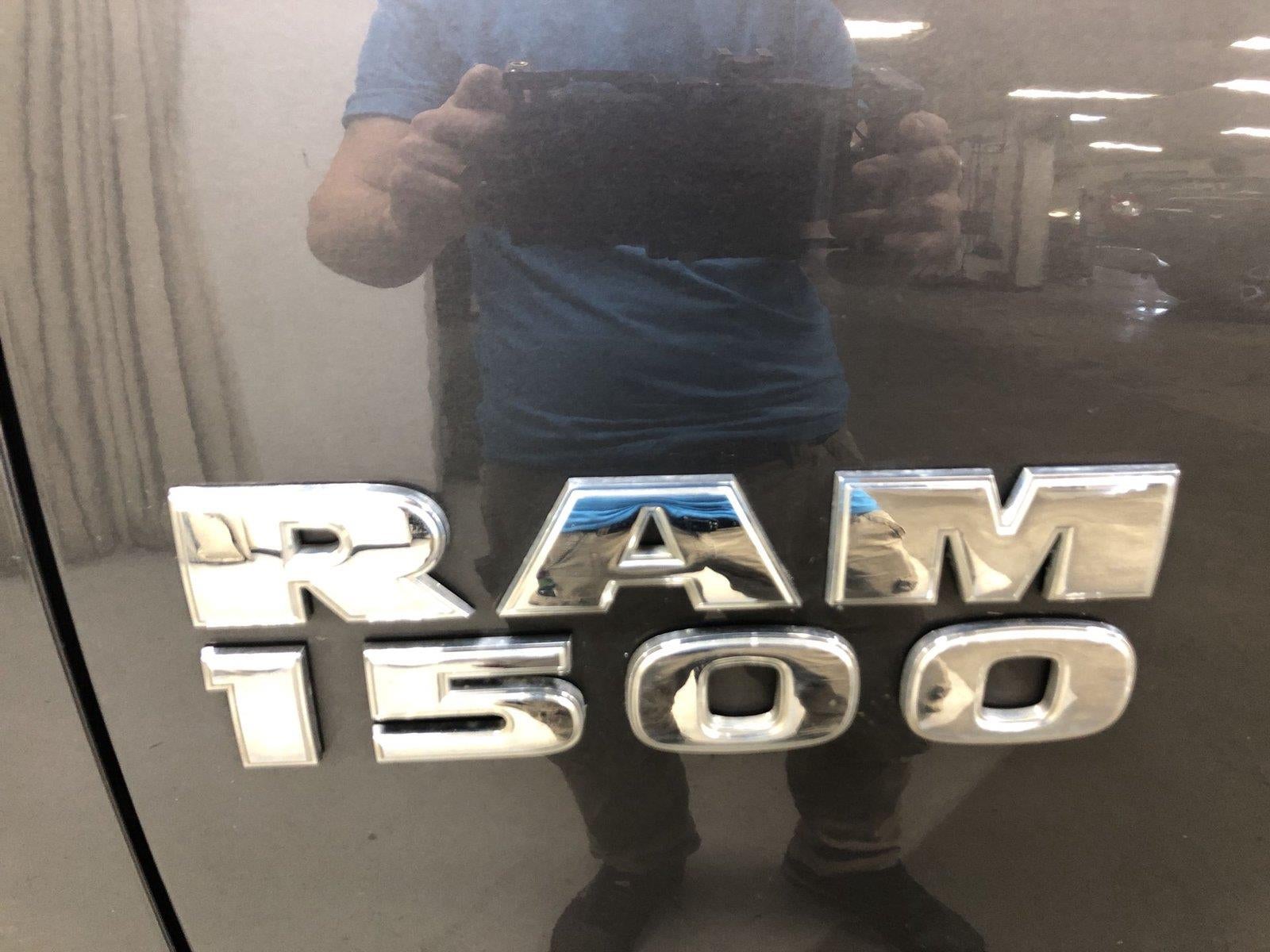 2015 RAM 1500 SLT