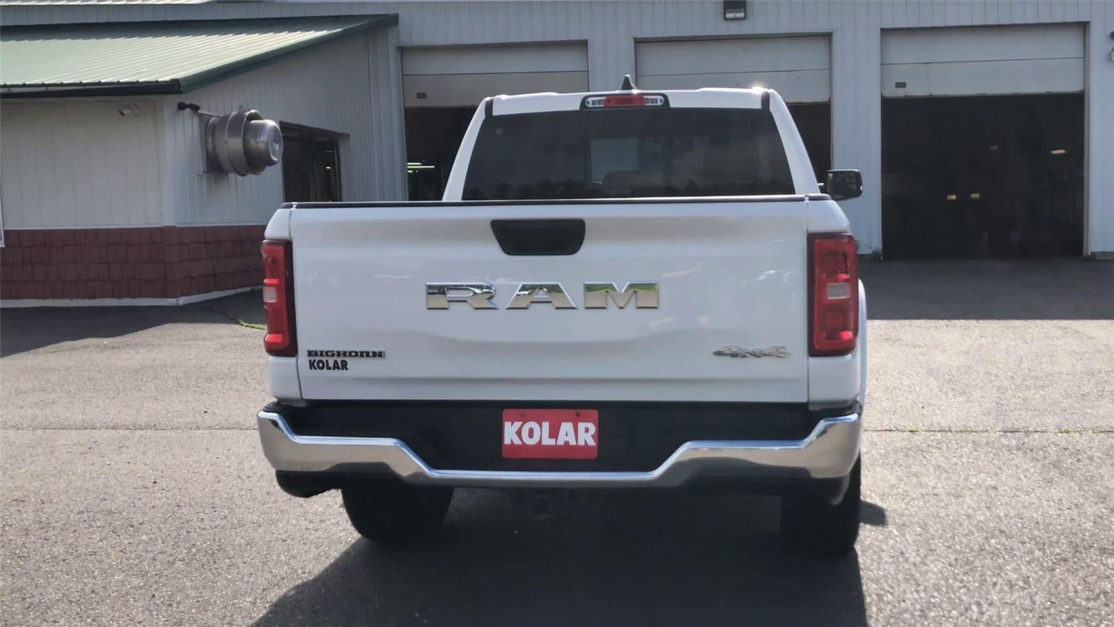 2025 RAM 1500 Big Horn Crew Cab 4x4 5'7" Box