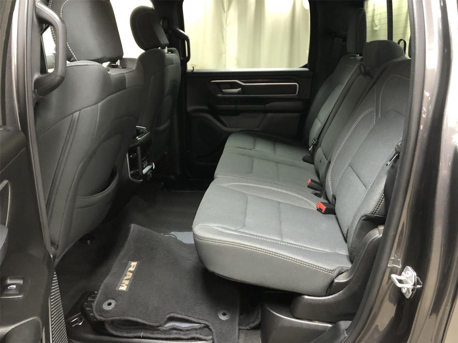 2022 RAM 1500 Big Horn Crew Cab 4x4 5'7" Box