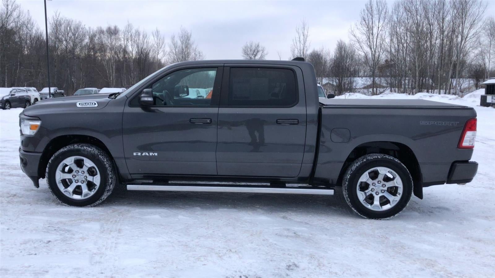 2022 RAM 1500 Big Horn Crew Cab 4x4 5'7" Box