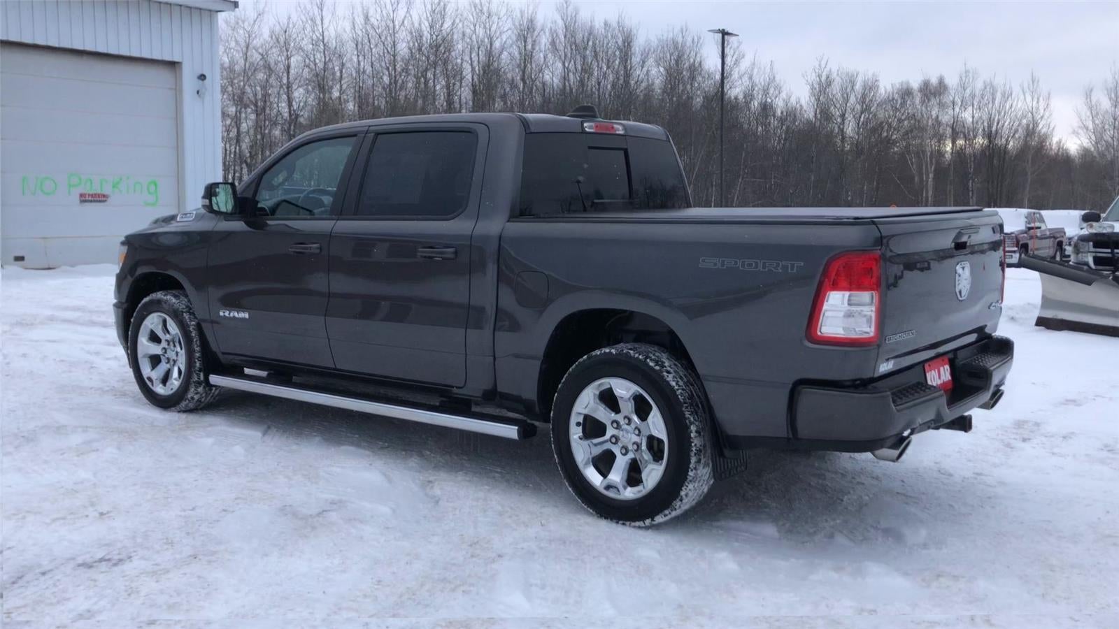 2022 RAM 1500 Big Horn Crew Cab 4x4 5'7" Box
