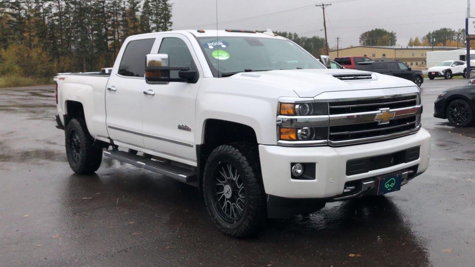 Used 2019 Chevrolet Silverado 3500HD High Country with VIN 1GC4KYEY1KF196099 for sale in Hermantown, Minnesota