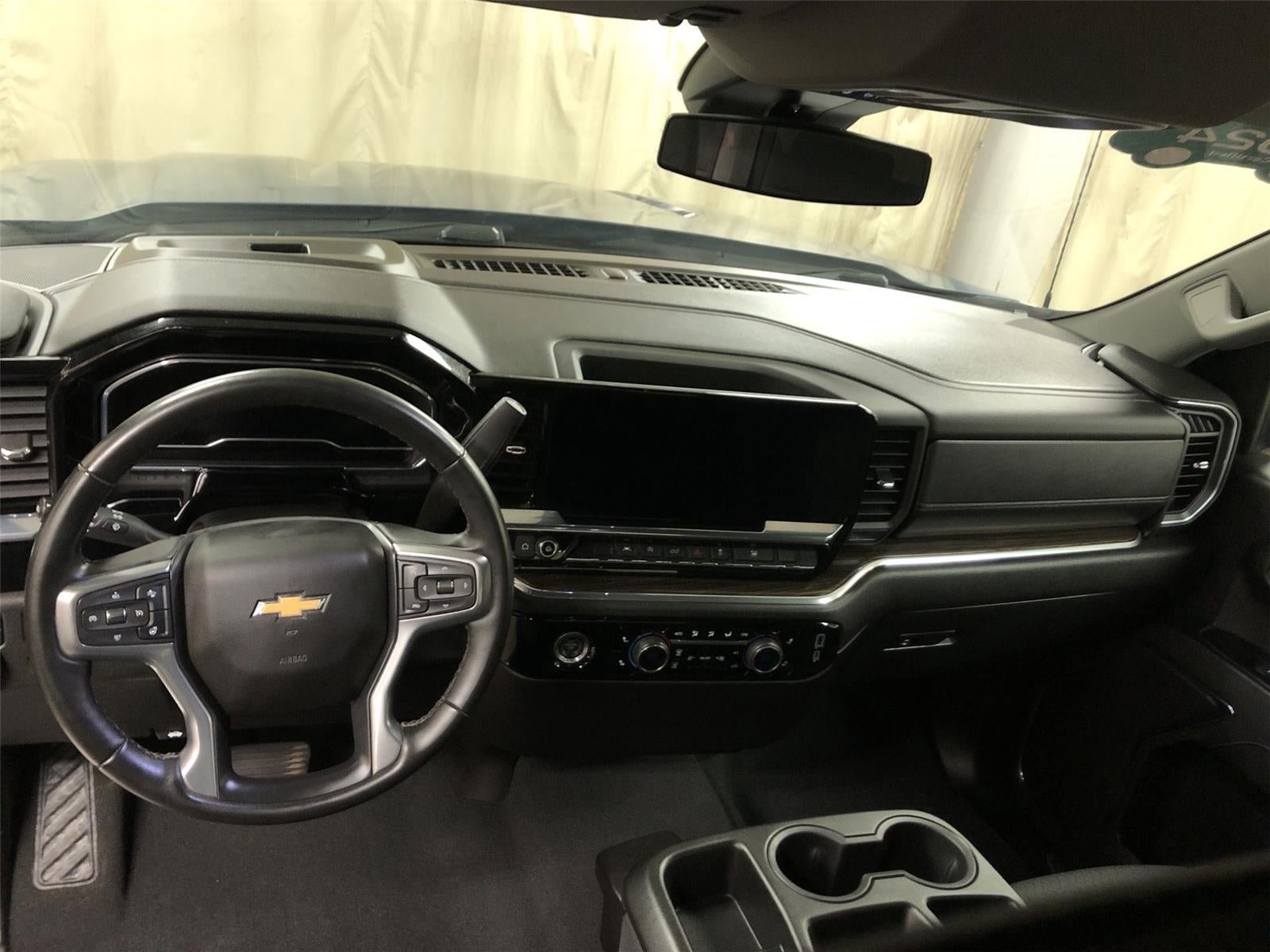 2024 Chevrolet Silverado 1500 LT (2FL)