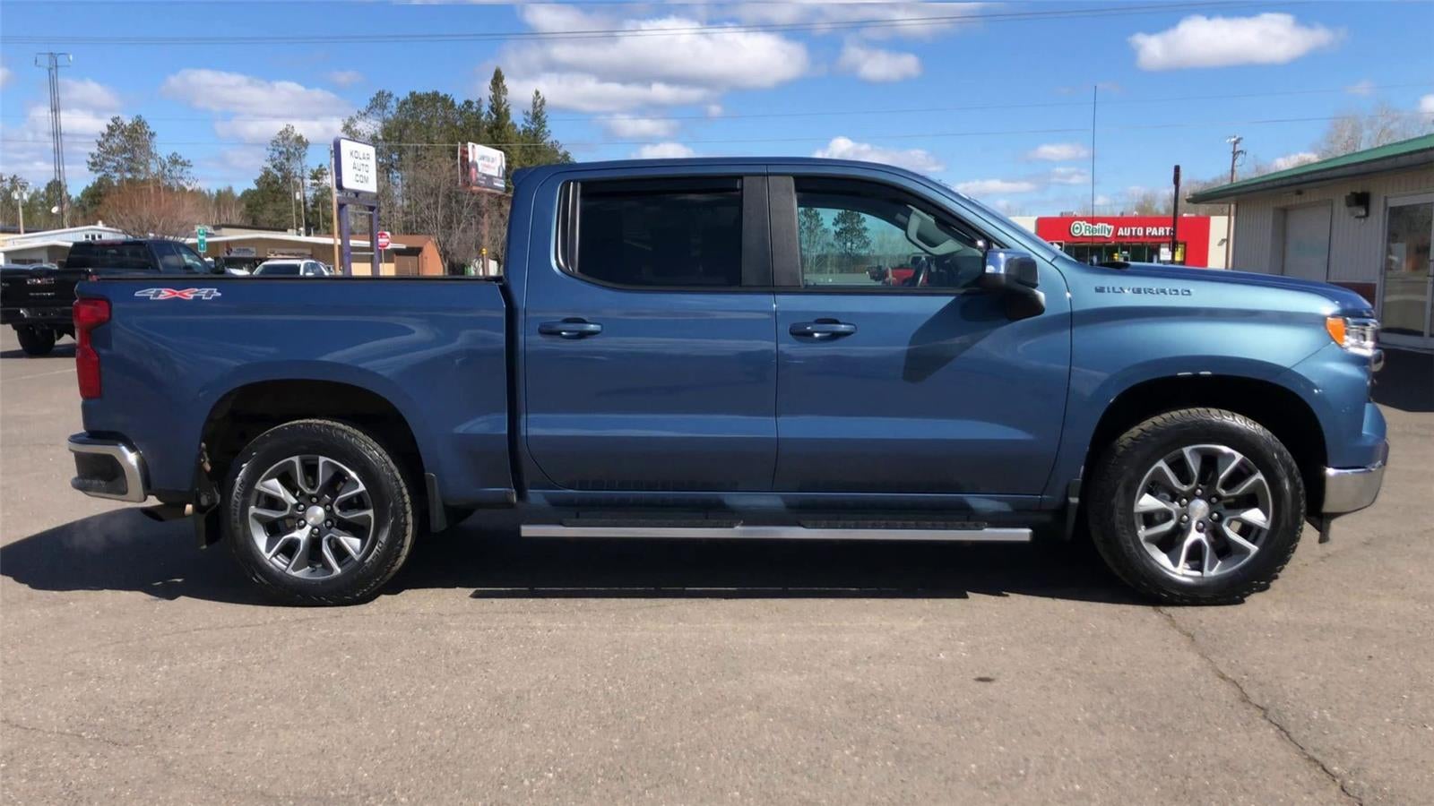 2024 Chevrolet Silverado 1500 LT (2FL)
