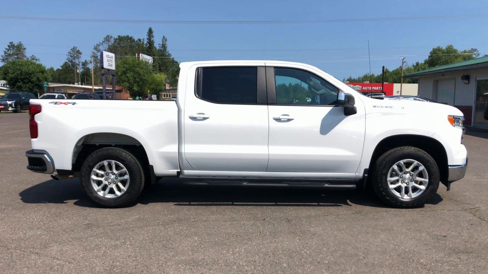 2025 Chevrolet Silverado 1500 LT (2FL)