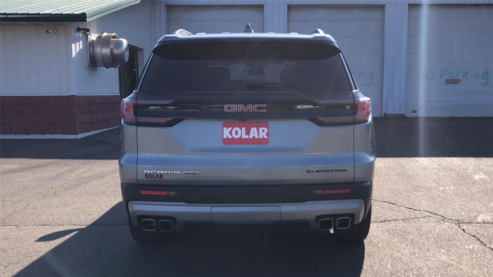 2024 GMC Acadia Elevation