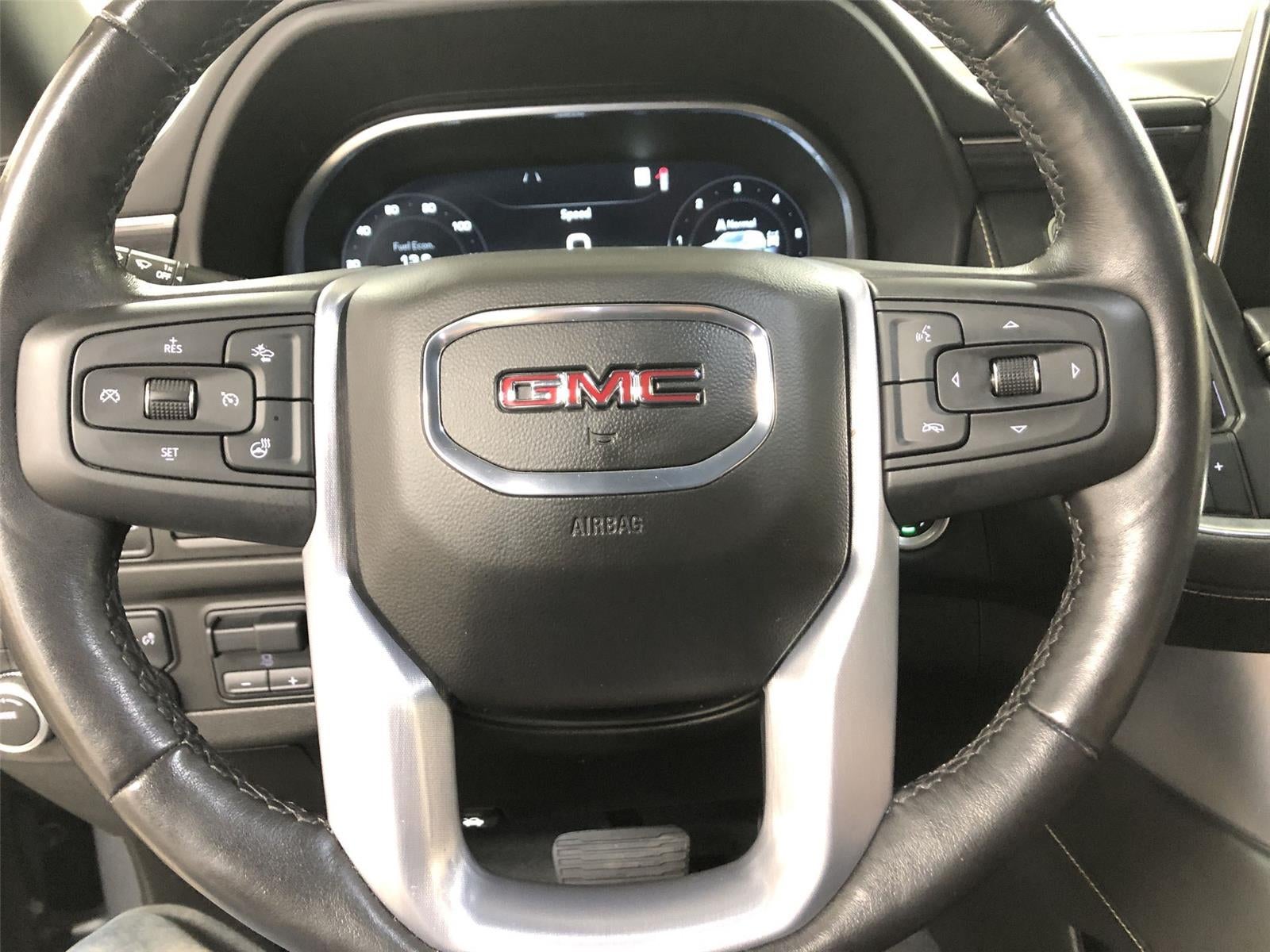 2022 GMC Yukon XL SLT