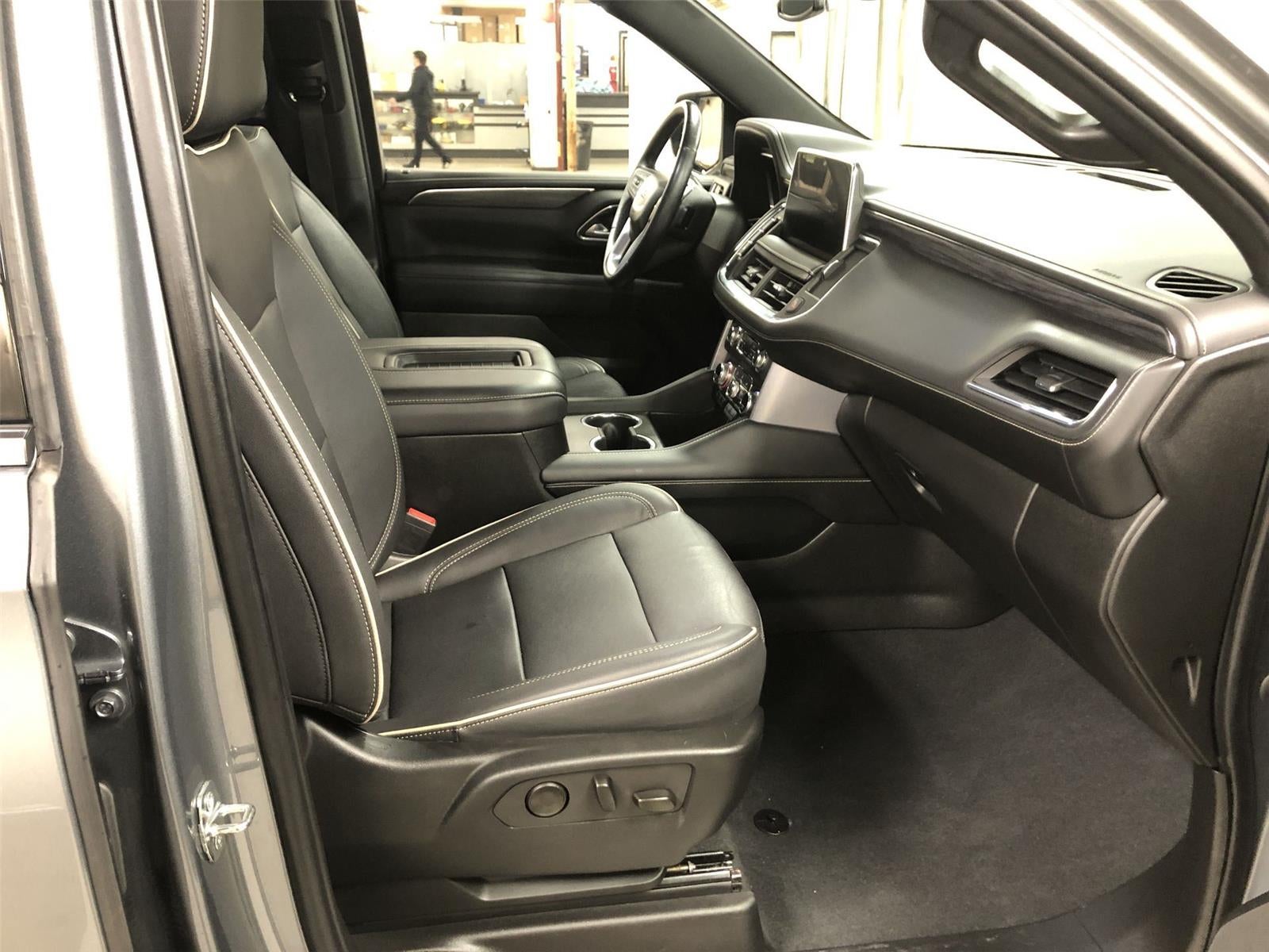 2022 GMC Yukon XL SLT