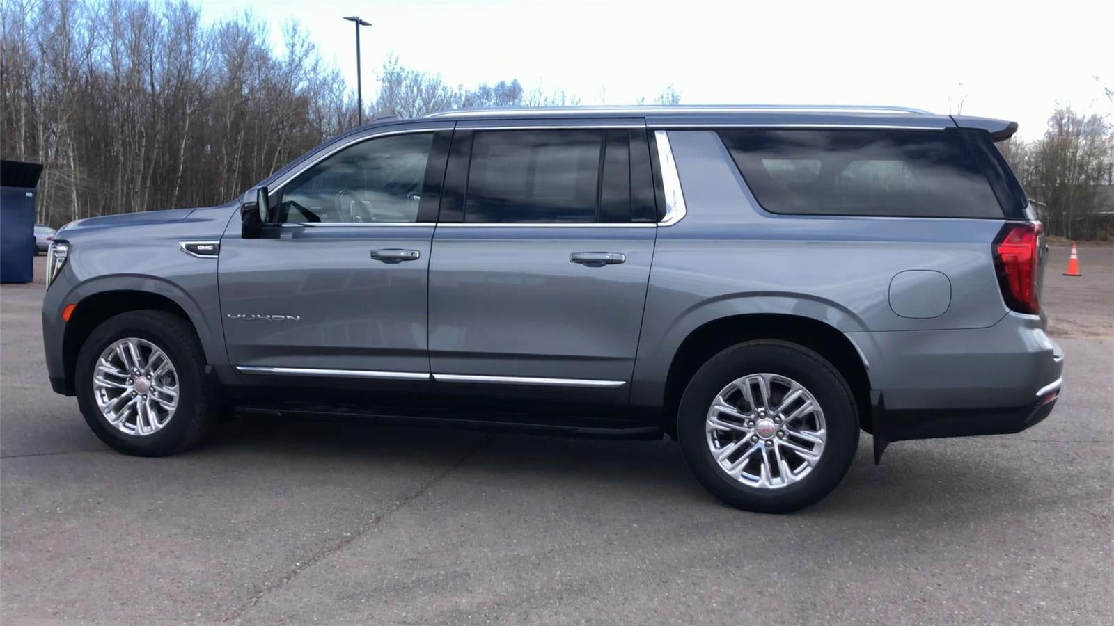 2022 GMC Yukon XL SLT