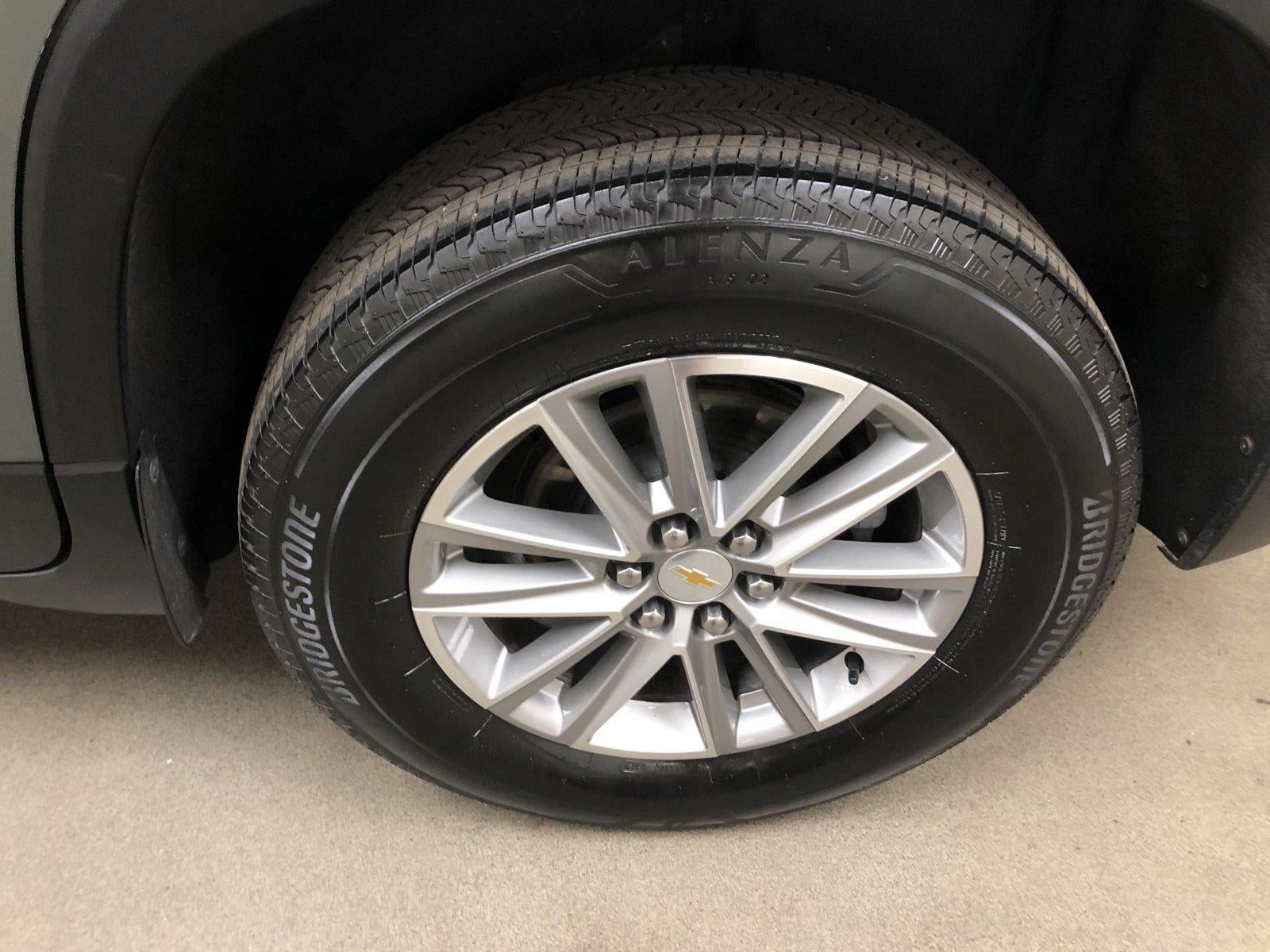 2022 Chevrolet Traverse LT Cloth