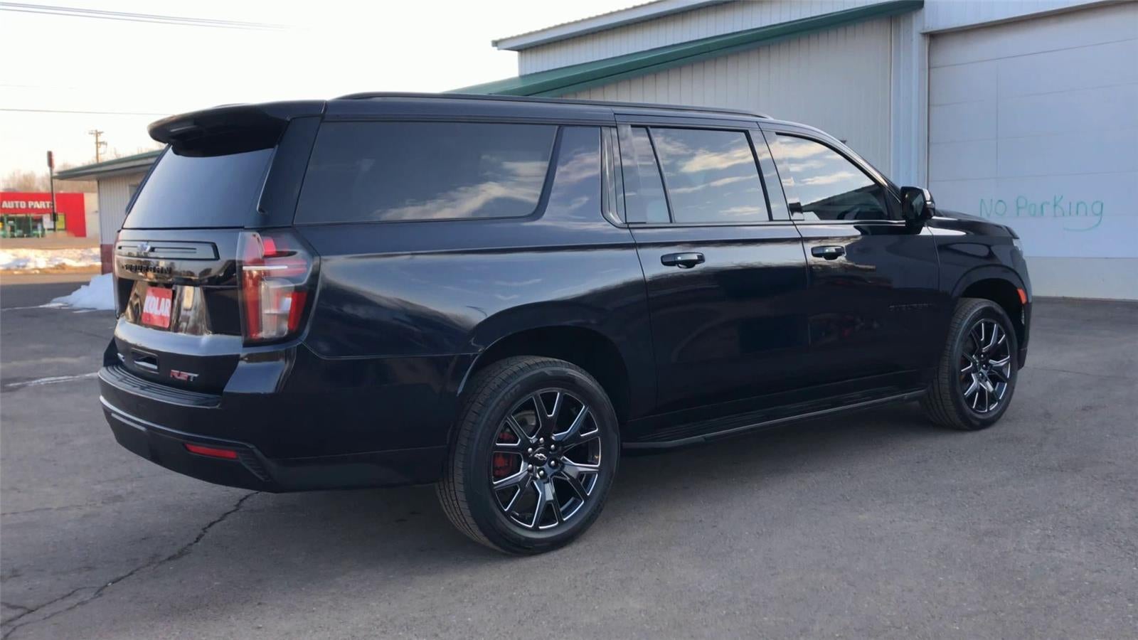 2023 Chevrolet Suburban RST