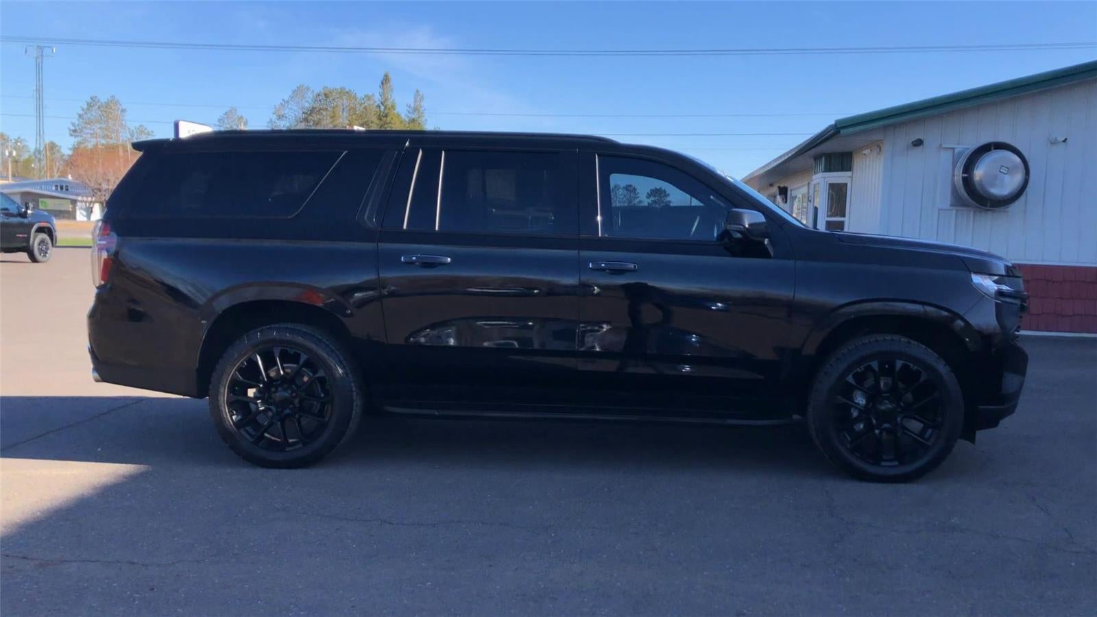 2024 Chevrolet Suburban Premier