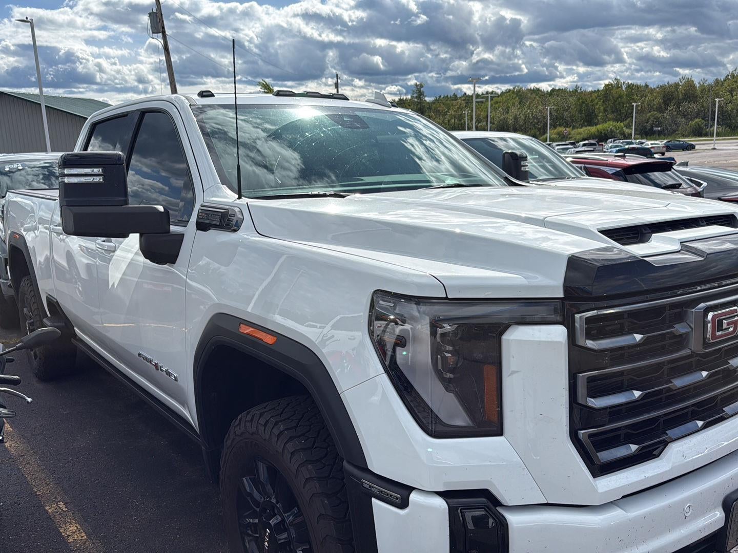 2025 GMC Sierra 3500 HD AT4