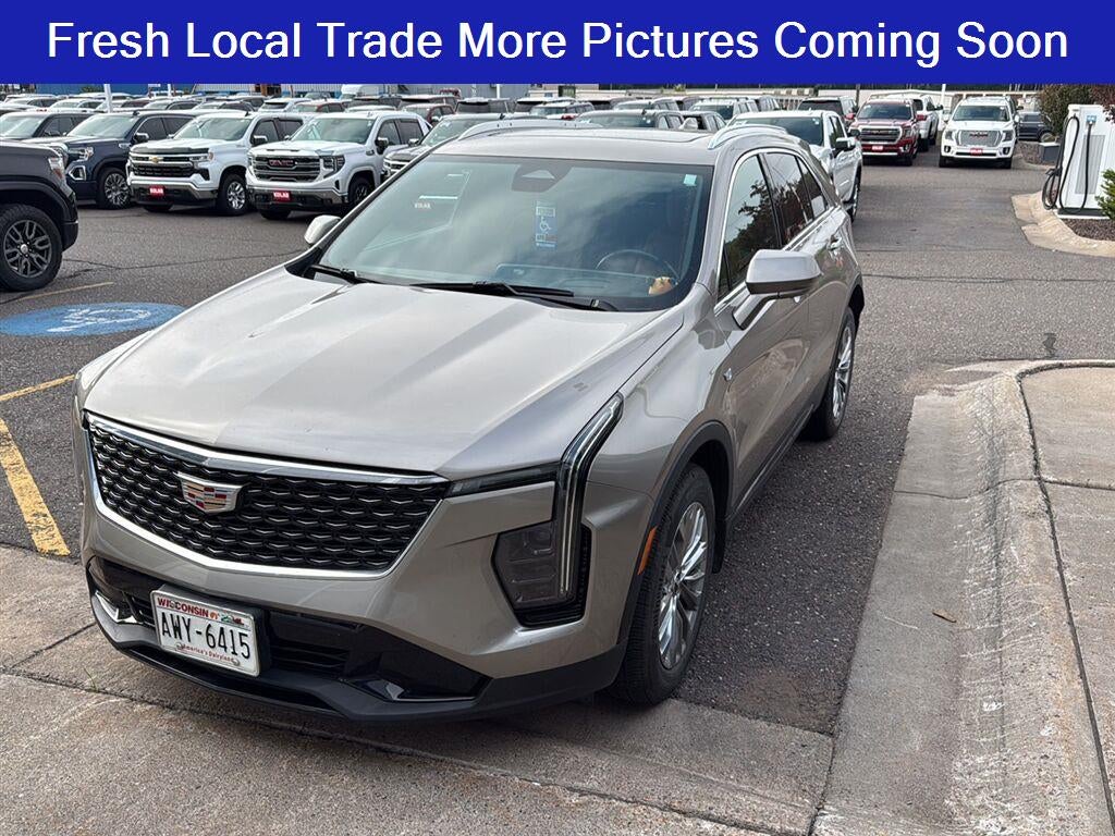 2024 Cadillac XT4 Premium Luxury