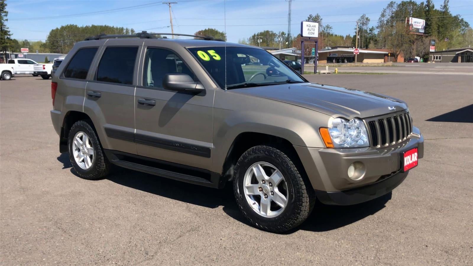 Used 2005 Jeep Grand Cherokee Laredo with VIN 1J4HR48N95C612343 for sale in Hermantown, Minnesota