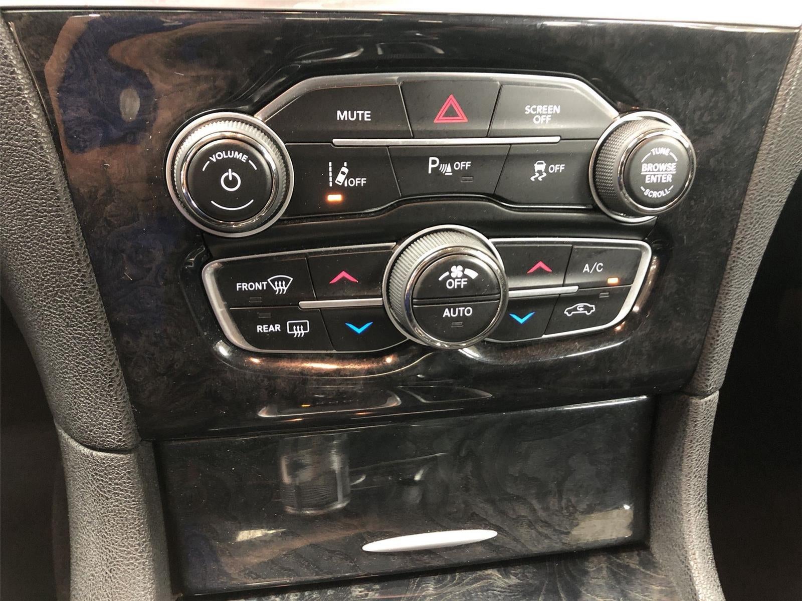 2019 Chrysler 300 Limited