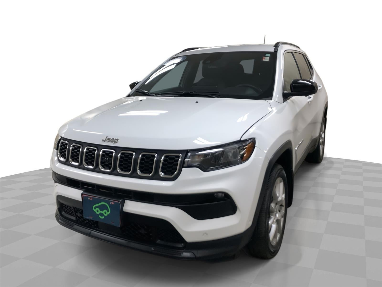 2024 Jeep Compass Latitude Lux 4X4's photo