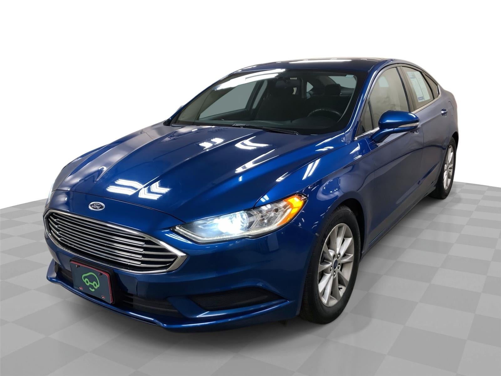 2017 Ford Fusion SE FWD's photo