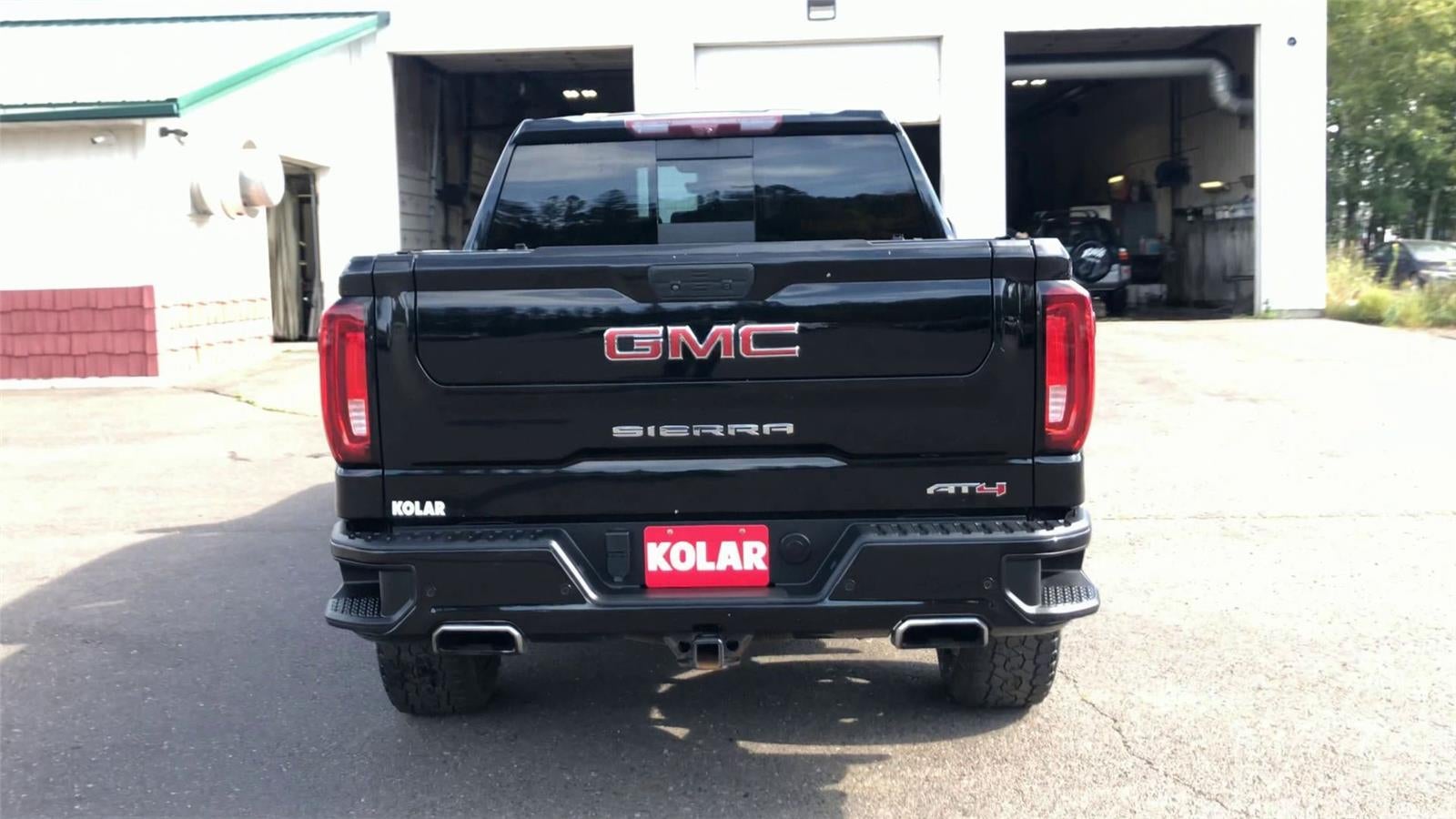 2021 GMC Sierra 1500 AT4