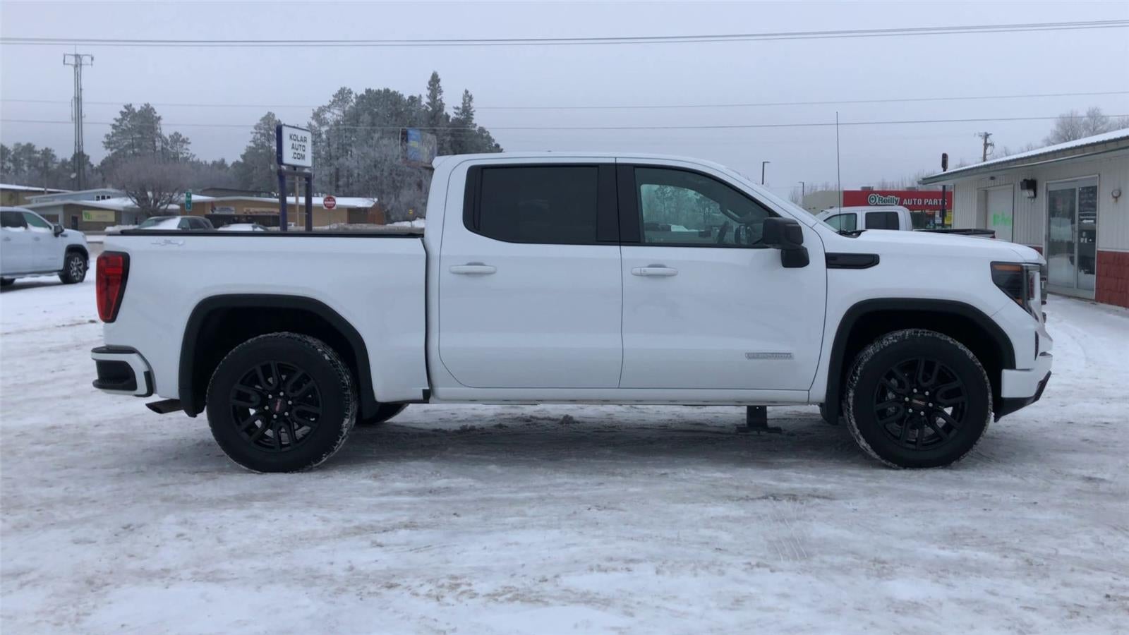 2024 GMC Sierra 1500 Elevation