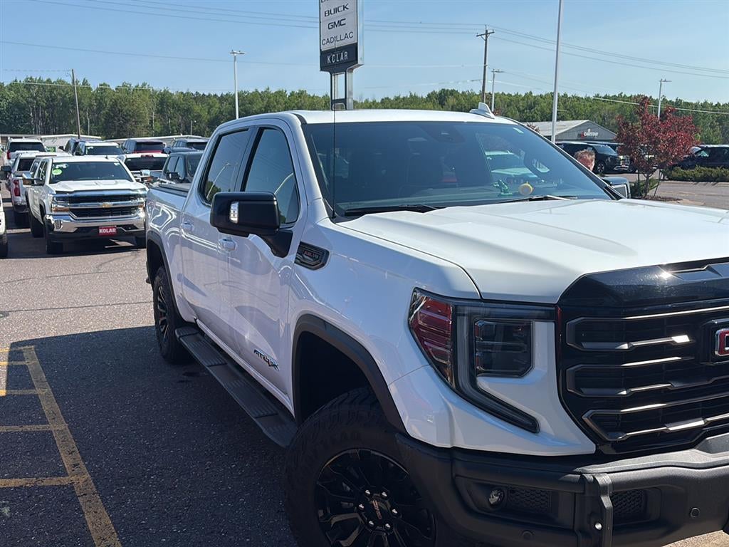 2023 GMC Sierra 1500 AT4X