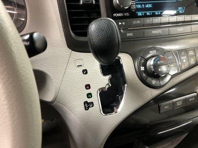 2014 Toyota Sienna LE 7 Passenger