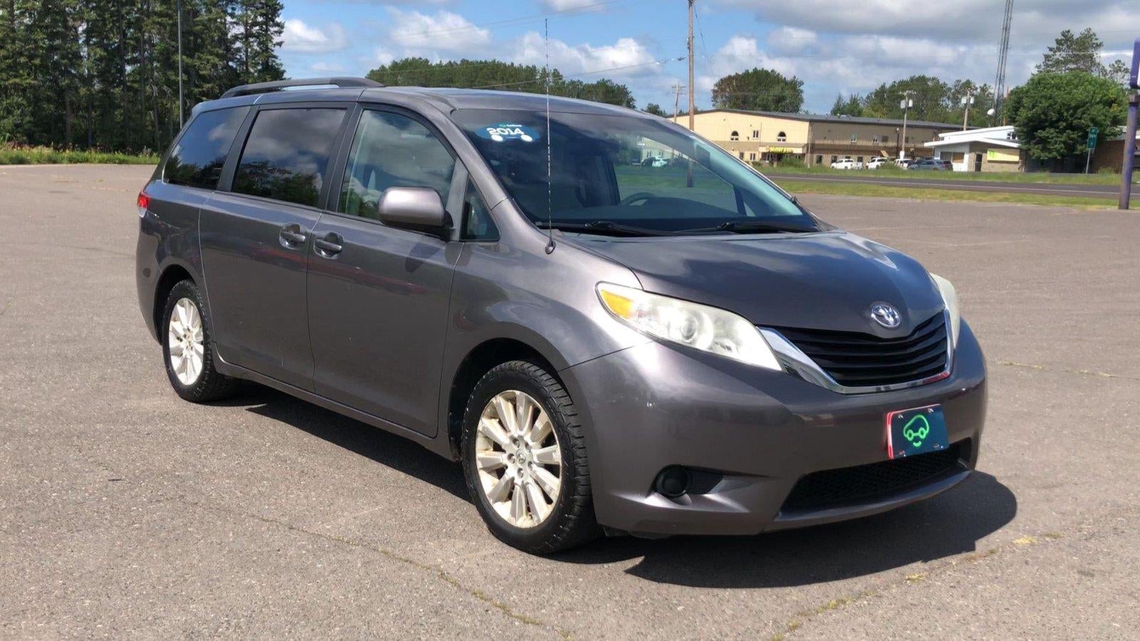 2014 Toyota Sienna LE 7 Passenger
