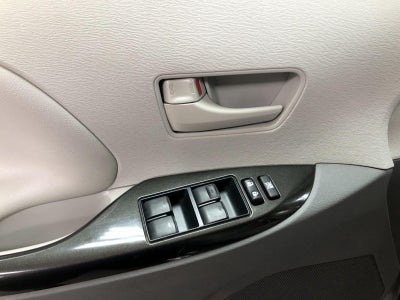 2014 Toyota Sienna LE 7 Passenger