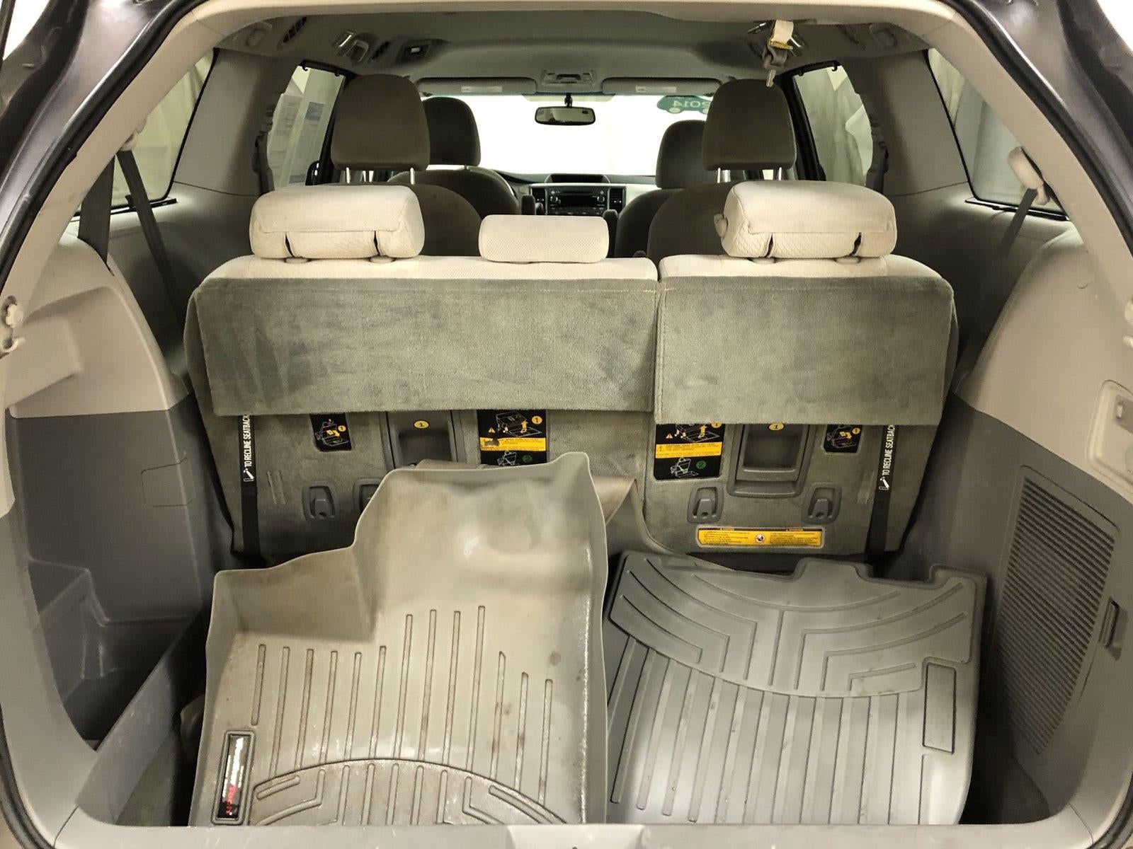 2014 Toyota Sienna LE 7 Passenger