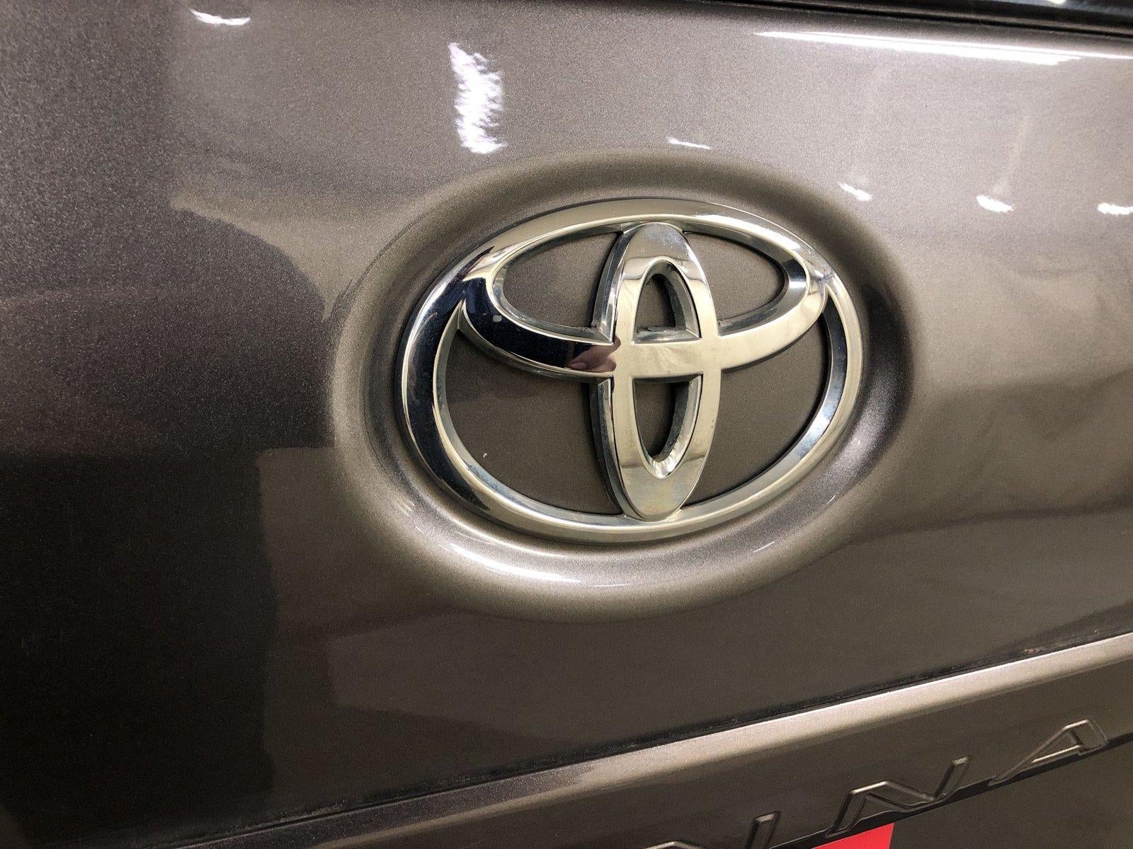 2014 Toyota Sienna LE 7 Passenger