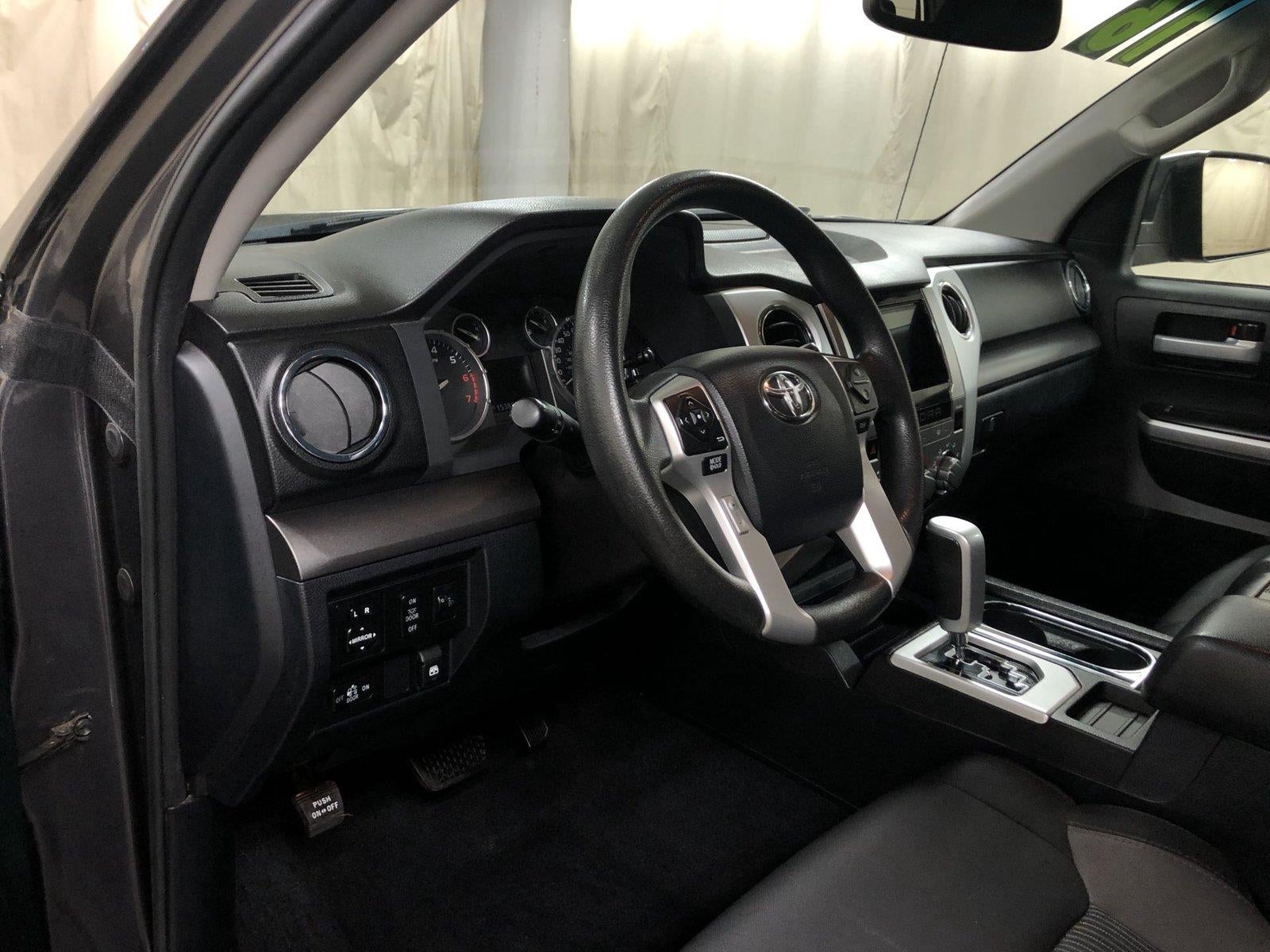 2016 Toyota Tundra SR5 5.7L V8