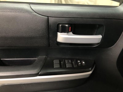 2016 Toyota Tundra SR5 5.7L V8