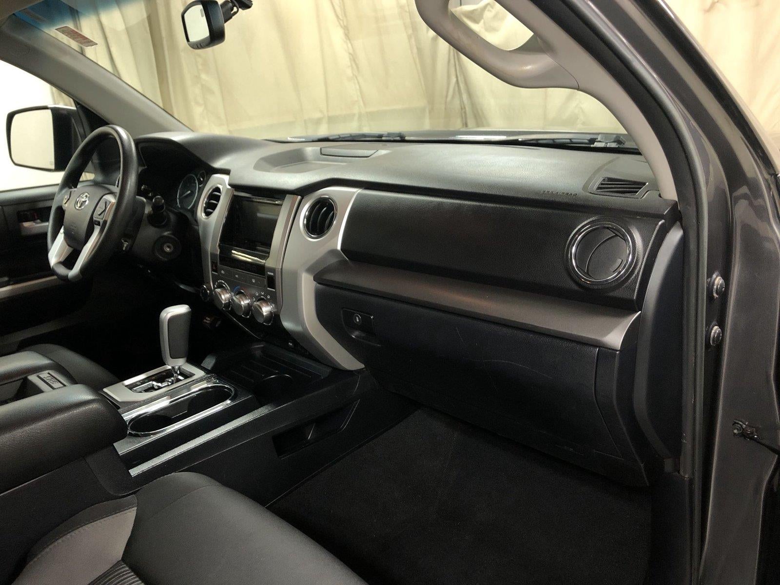 2016 Toyota Tundra SR5 5.7L V8