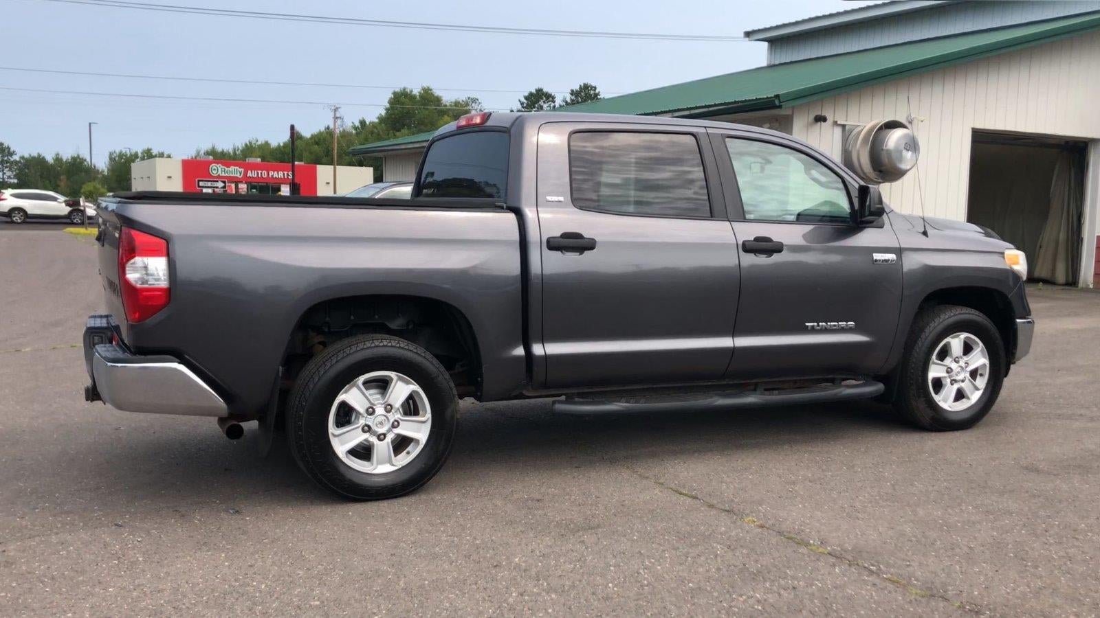 2016 Toyota Tundra SR5 5.7L V8