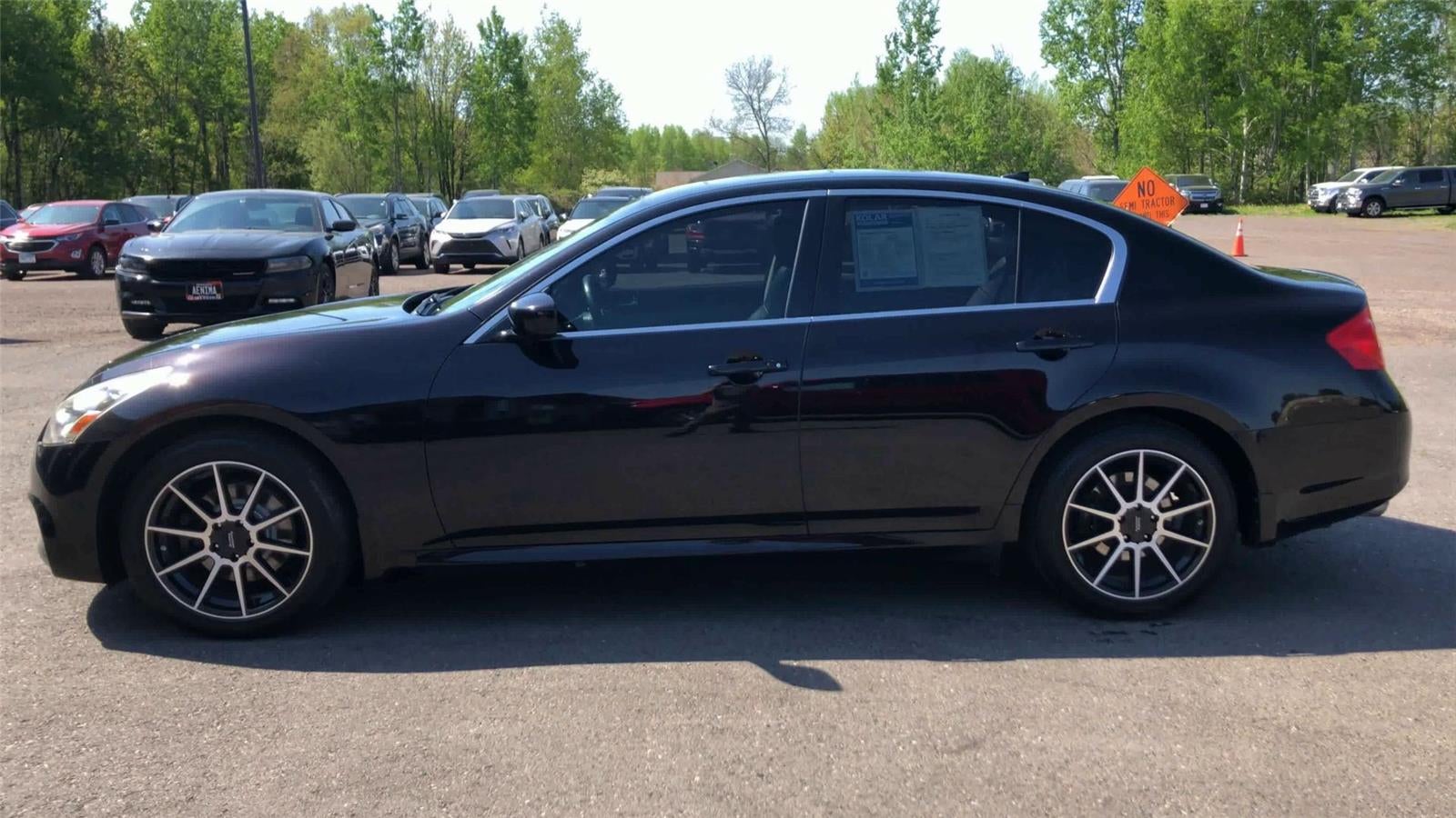 2013 INFINITI G37x x