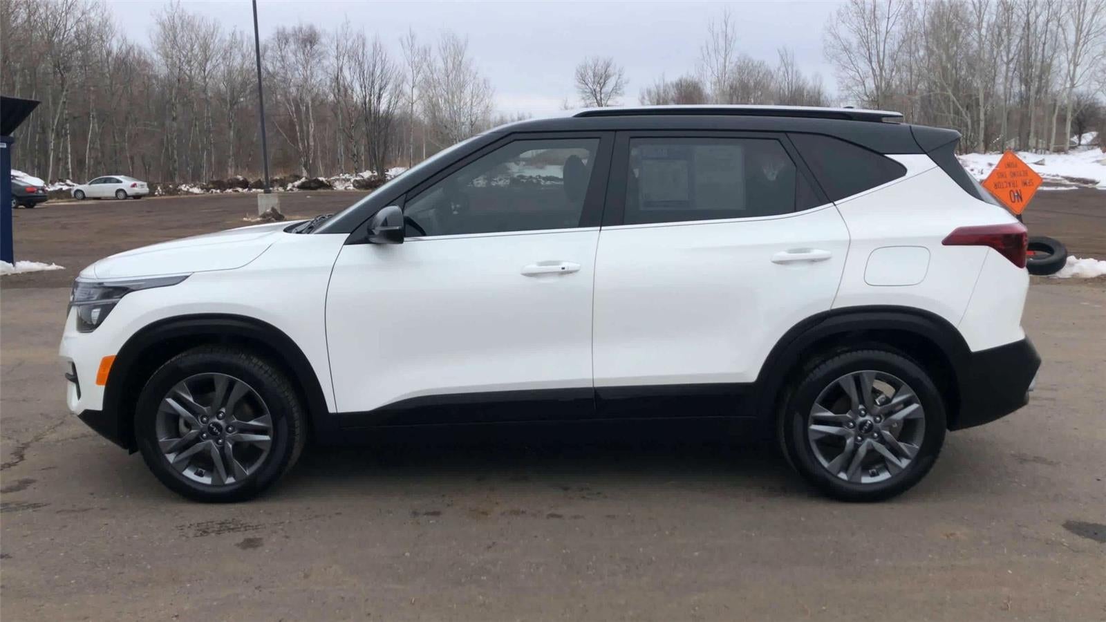 2023 Kia Seltos S